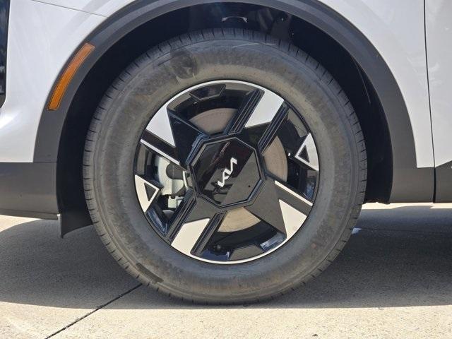 new 2026 Kia Sportage car, priced at $30,911