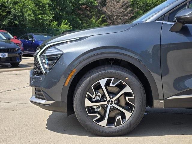 new 2025 Kia Sportage Hybrid car, priced at $34,186