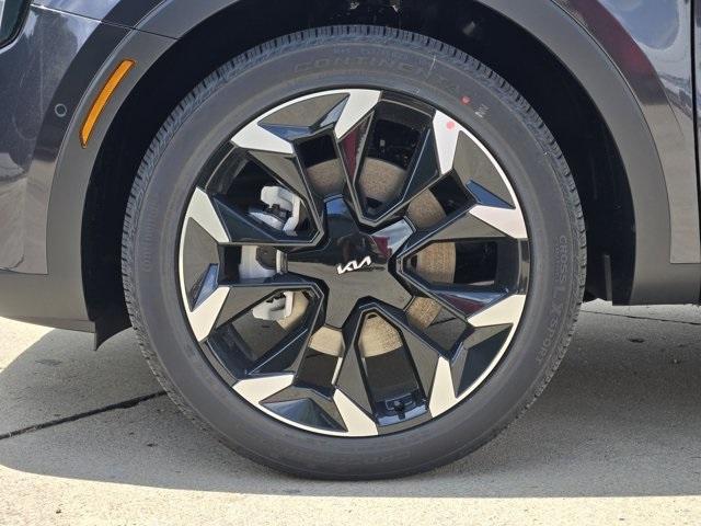 new 2025 Kia Sorento car, priced at $43,680