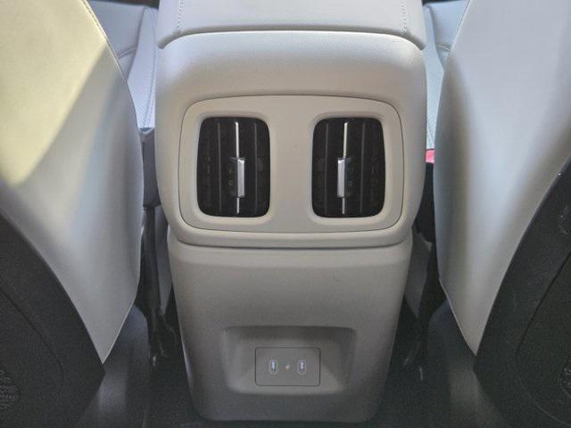 new 2025 Hyundai TUCSON Hybrid car, priced at $38,220