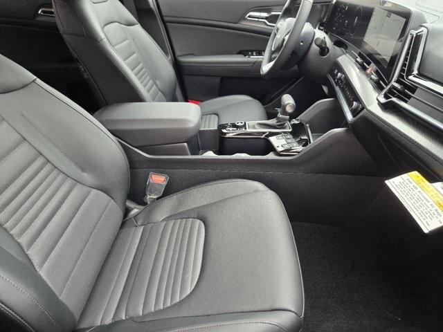 new 2025 Kia Sportage car, priced at $35,646