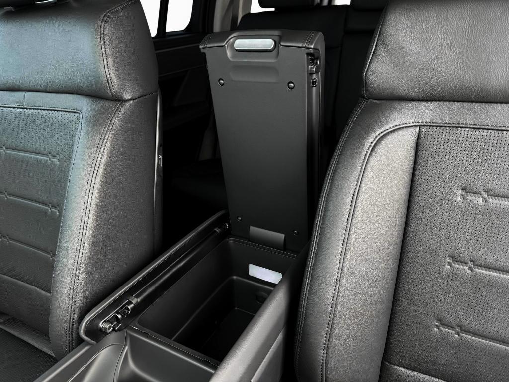 new 2025 Hyundai SANTA FE HEV car, priced at $49,285