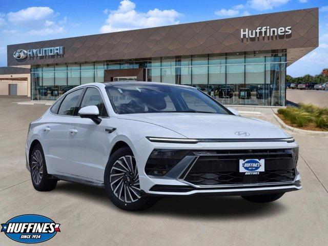 new 2025 Hyundai Sonata Hybrid car, priced at $40,015