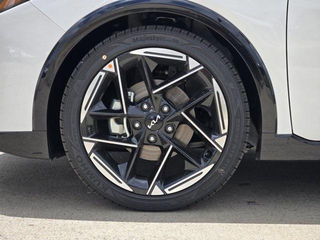 new 2025 Kia K4 car, priced at $28,605