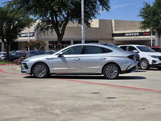 used 2024 Hyundai Sonata Hybrid car, priced at $33,524