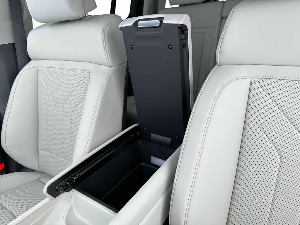 new 2025 Hyundai SANTA FE HEV car, priced at $39,165