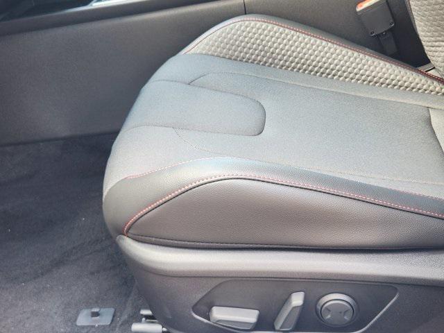 new 2025 Hyundai Elantra car, priced at $30,220