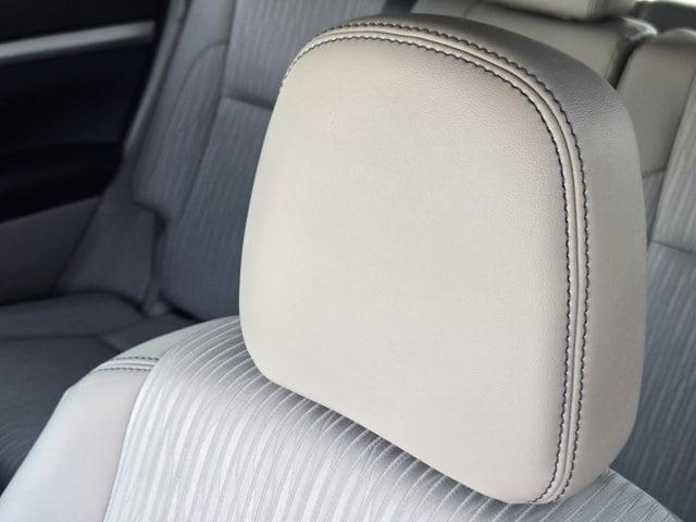 used 2017 Toyota Highlander car, priced at $19,580
