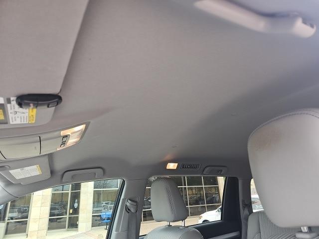 used 2017 Toyota Highlander car, priced at $19,580