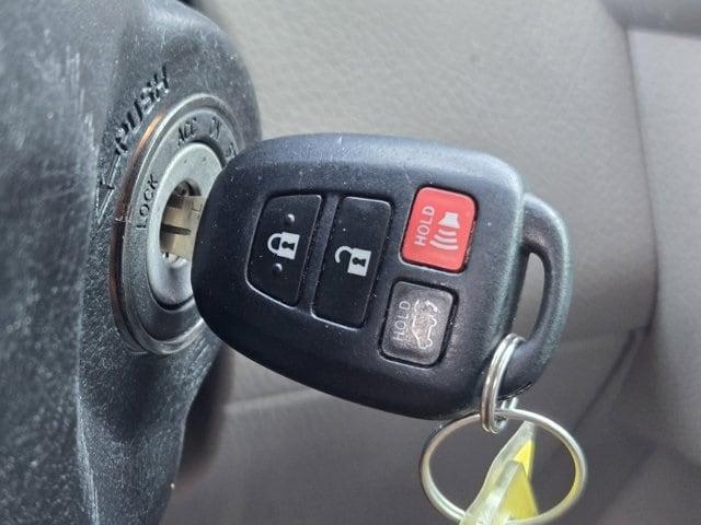 used 2017 Toyota Highlander car, priced at $19,580