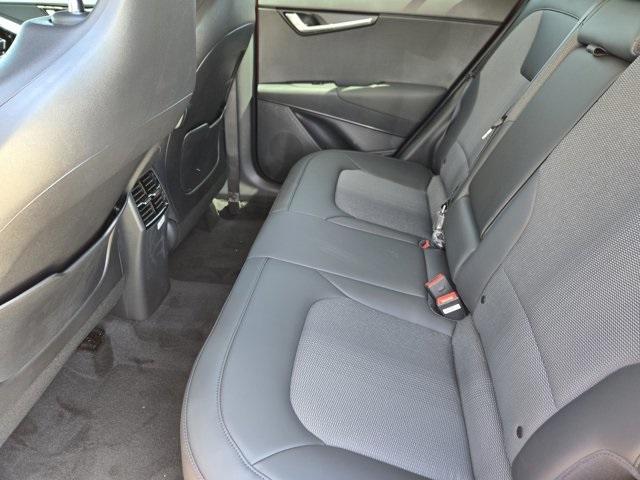 new 2025 Kia Niro car, priced at $31,586