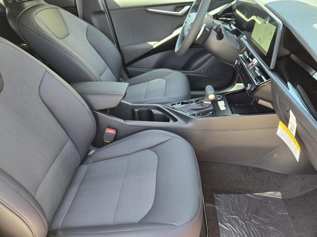 new 2025 Kia Niro car, priced at $31,586