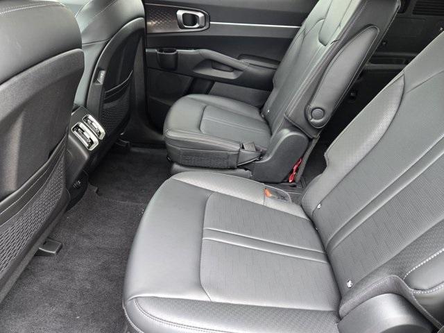 new 2025 Kia Sorento car, priced at $41,905