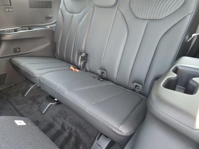 used 2025 Hyundai Palisade car, priced at $45,991