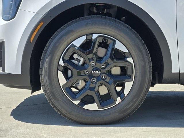new 2025 Kia Sorento car, priced at $35,783