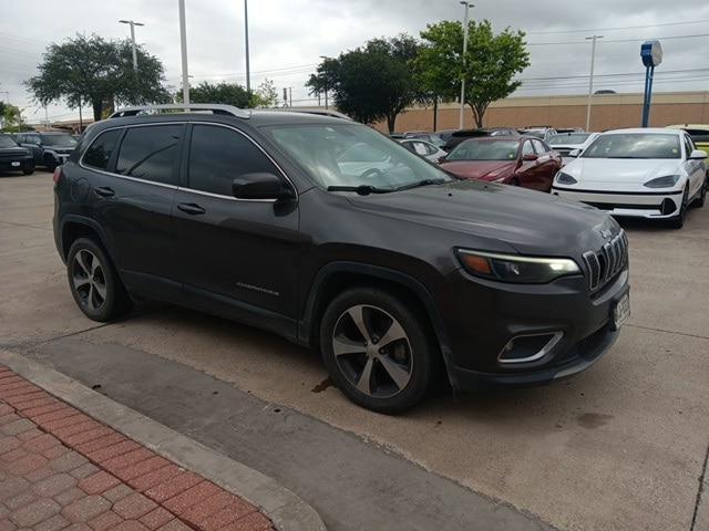 used 2019 Jeep Cherokee car, priced at $14,580