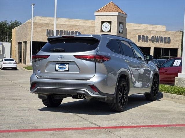 used 2023 Toyota Highlander car, priced at $38,991