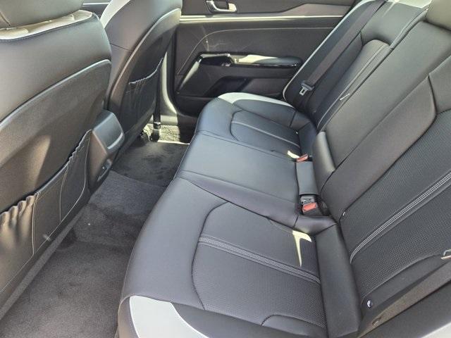 new 2025 Kia K5 car, priced at $31,900