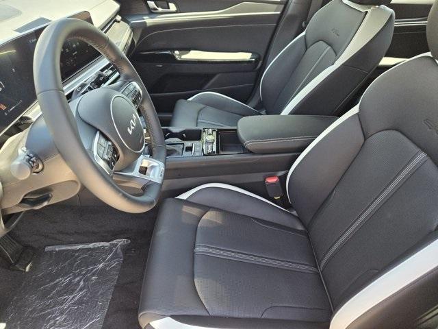 new 2025 Kia K5 car, priced at $31,900