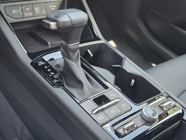 new 2025 Kia K5 car, priced at $31,900