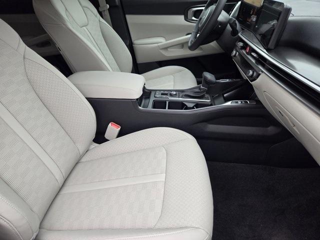 new 2025 Kia Sorento car, priced at $36,396