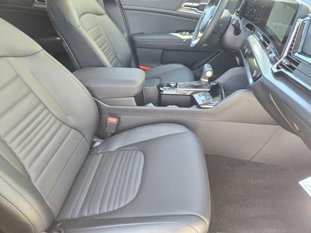 new 2025 Kia Sportage car, priced at $36,956