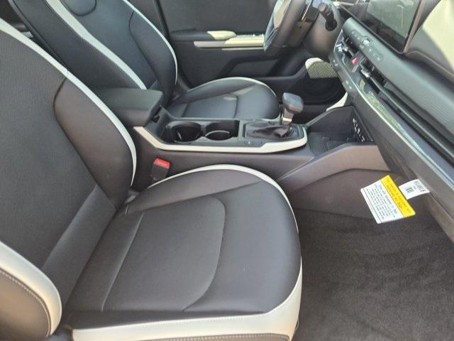 new 2025 Kia K4 car, priced at $28,065