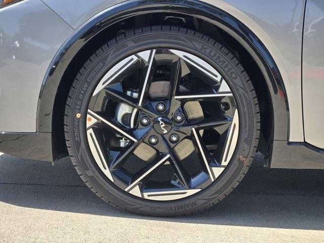 new 2025 Kia K4 car, priced at $28,065