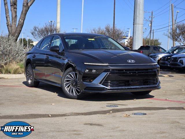 new 2025 Hyundai Sonata Hybrid car, priced at $32,680