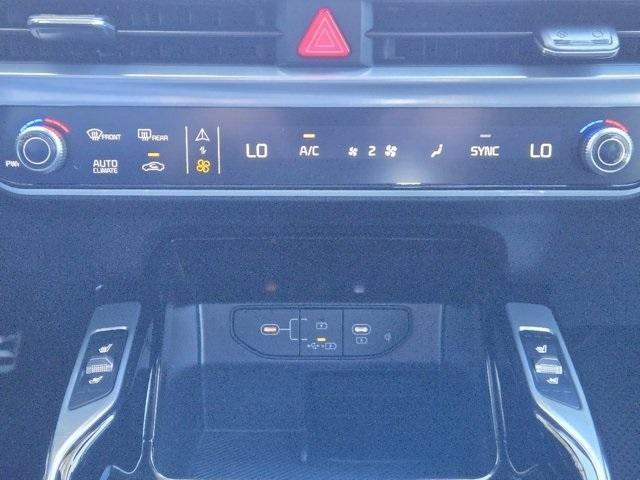 new 2025 Kia Sorento car, priced at $45,909