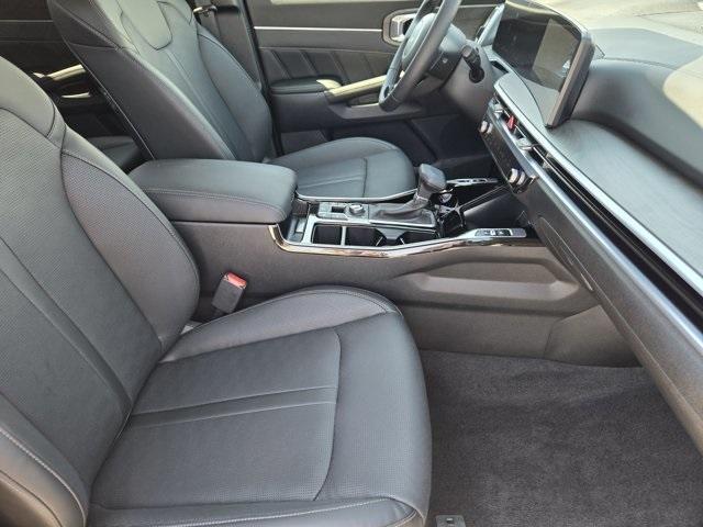 new 2025 Kia Sorento car, priced at $45,815