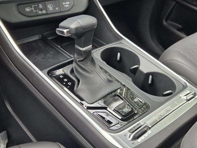 new 2025 Kia Carnival car, priced at $52,120