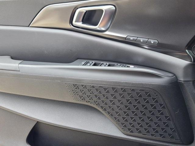 new 2025 Kia Carnival car, priced at $52,120