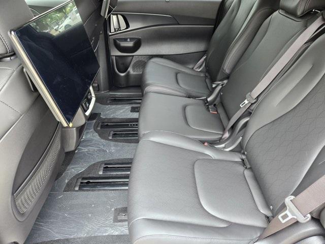 new 2025 Kia Carnival car, priced at $52,120
