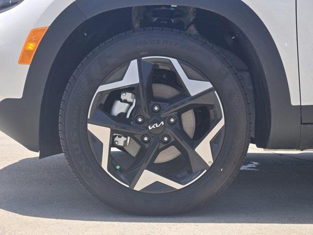 new 2025 Kia Seltos car, priced at $29,475