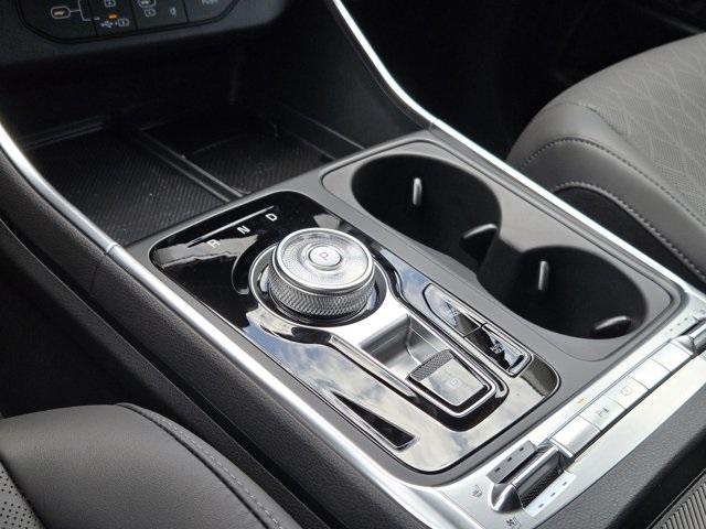 new 2025 Kia Carnival Hybrid car, priced at $51,995