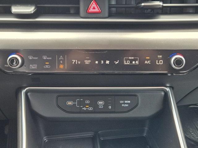 new 2025 Kia Carnival Hybrid car, priced at $51,995