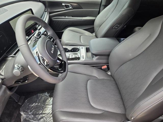 new 2025 Kia Carnival Hybrid car, priced at $51,995