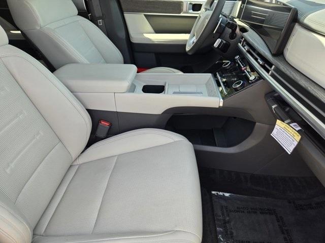 used 2025 Hyundai Santa Fe car, priced at $41,403