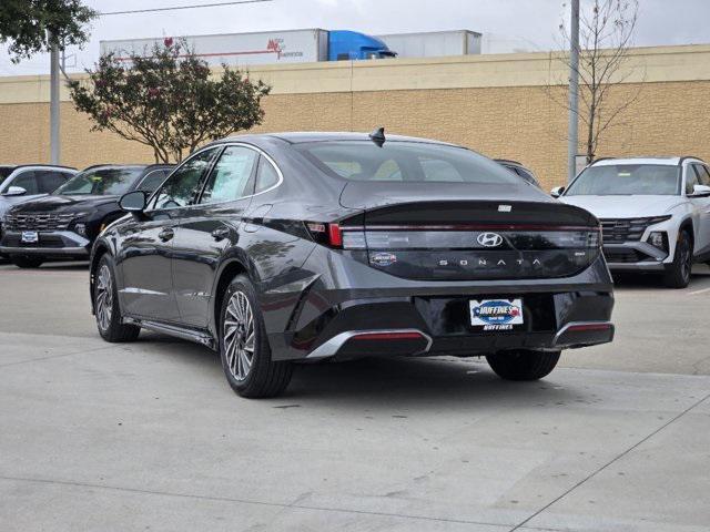 new 2025 Hyundai Sonata Hybrid car, priced at $32,150