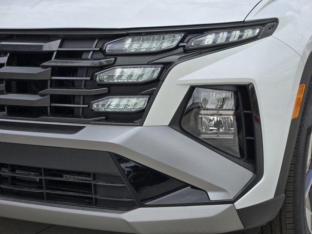 new 2025 Hyundai TUCSON Hybrid car, priced at $38,975