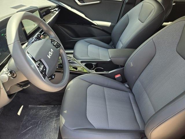 new 2025 Kia Niro car, priced at $31,586