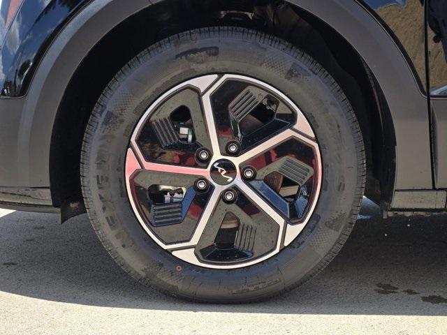 new 2025 Kia Niro car, priced at $31,586