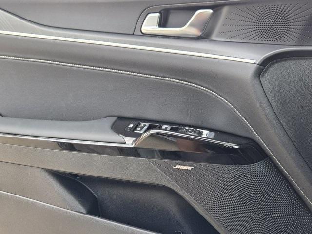 new 2025 Kia K5 car, priced at $32,300