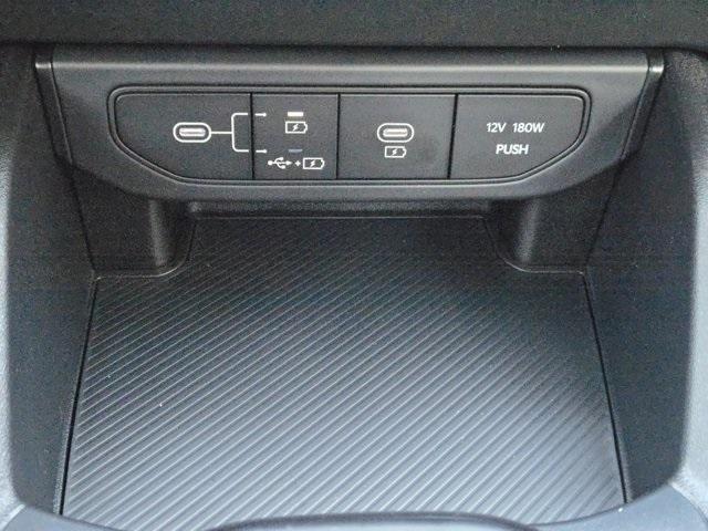 new 2025 Kia K4 car, priced at $23,137