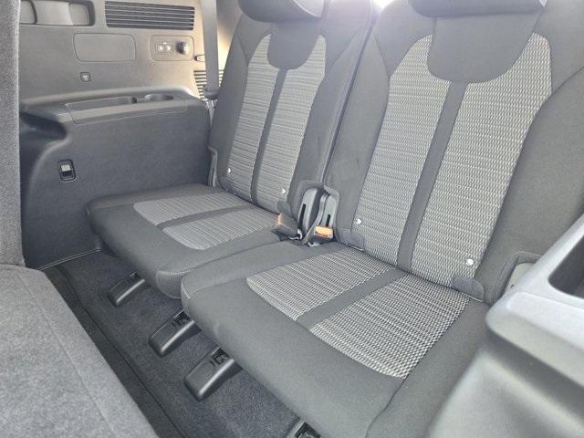 new 2025 Kia Sorento car, priced at $32,945