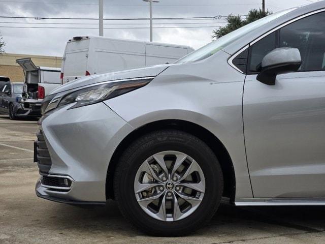 used 2022 Toyota Sienna car, priced at $37,980