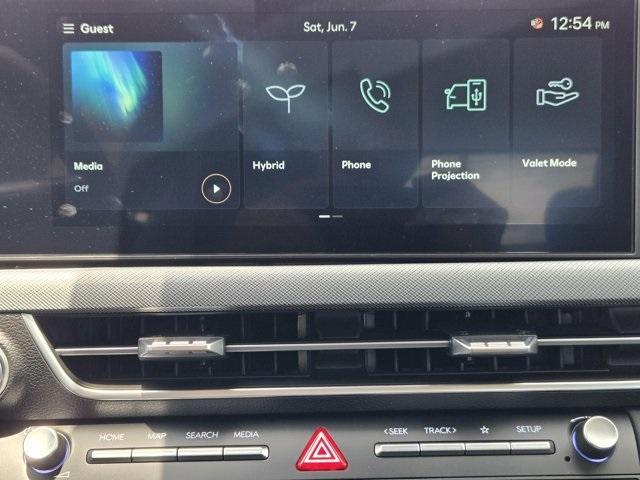 new 2025 Hyundai Sonata Hybrid car, priced at $33,040