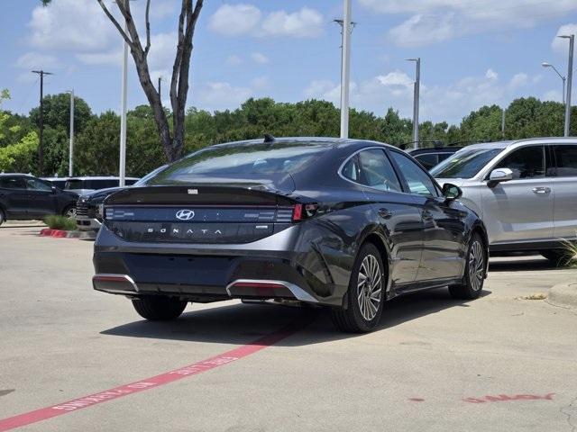 new 2025 Hyundai Sonata Hybrid car, priced at $33,040