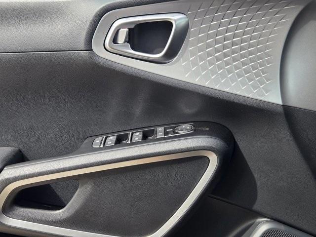 new 2025 Kia Soul car, priced at $23,386